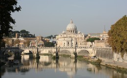 Vaticano de trem. Um dia de espiritualidade na Itália.