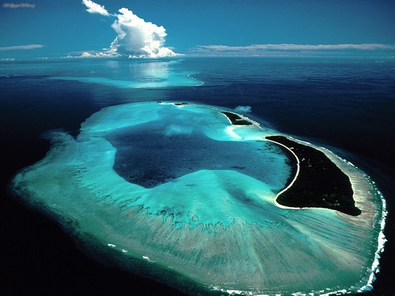 imagem-de-mar-do-atol-azul